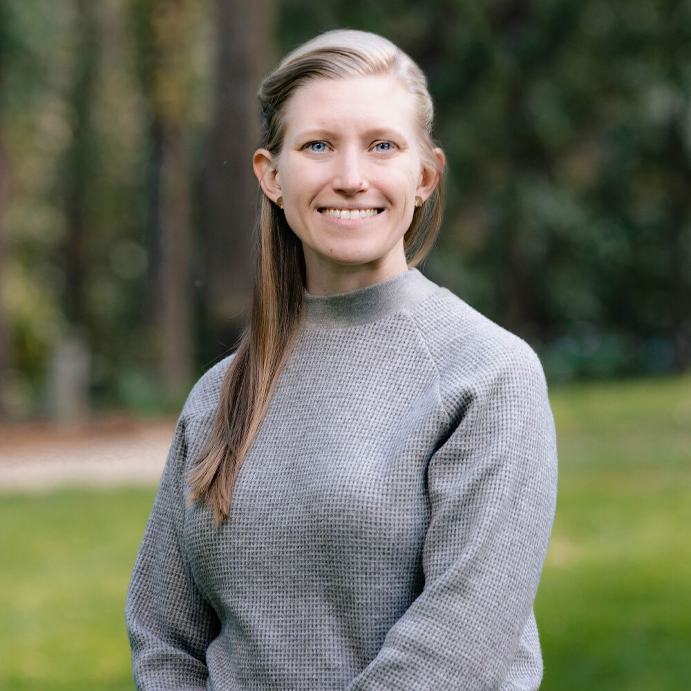 Anjelika Kidd Weaver headshot