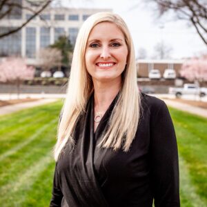 Julie Smart headshot