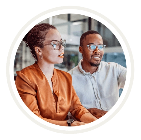 why au students looking at computer.png