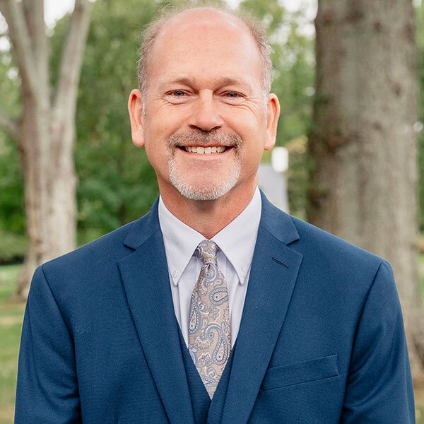 Tracy Jessup Headshot 2