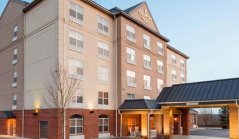 Country Inn & Suites hotel view