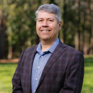 Kenneth Knapp headshot