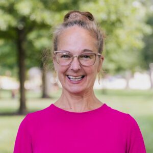 ALLISON STEWART HEADSHOT 1