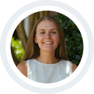 Allie Richards headshot