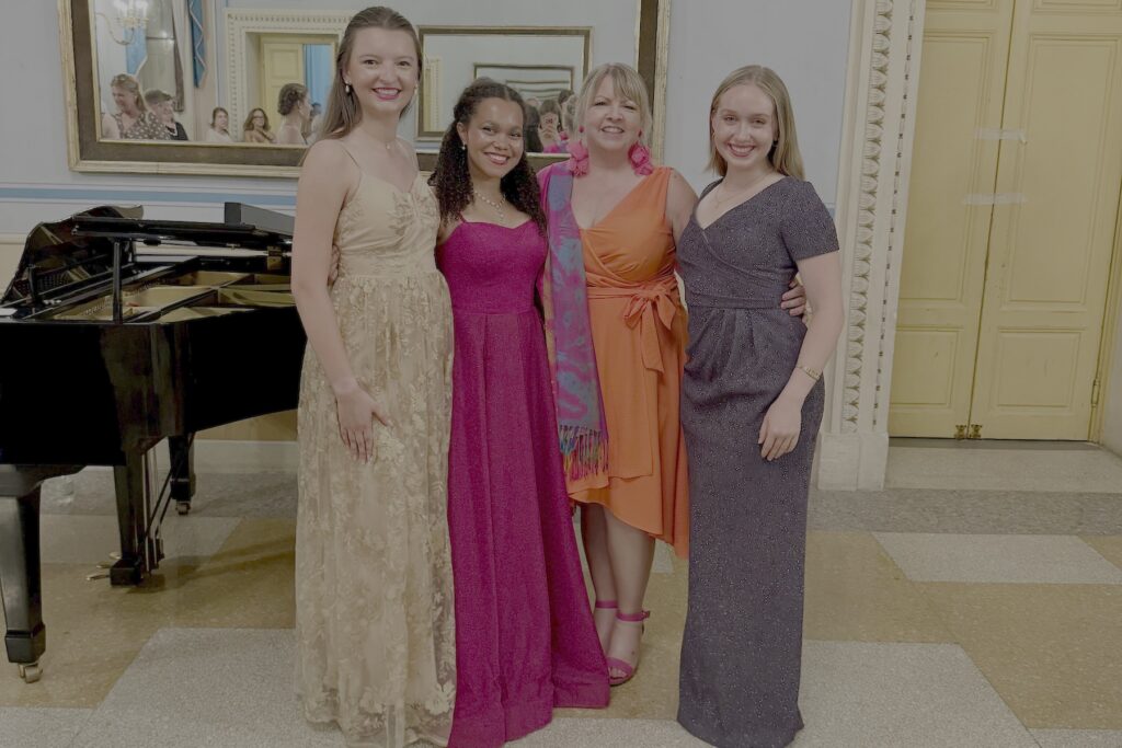 Todi Katelyn Candace Deedy Aubri